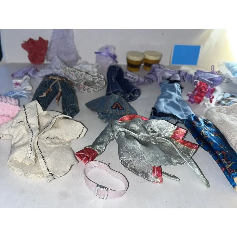 Vintage Bratz Doll Clothing Lot 2000s Variety 40+pcs